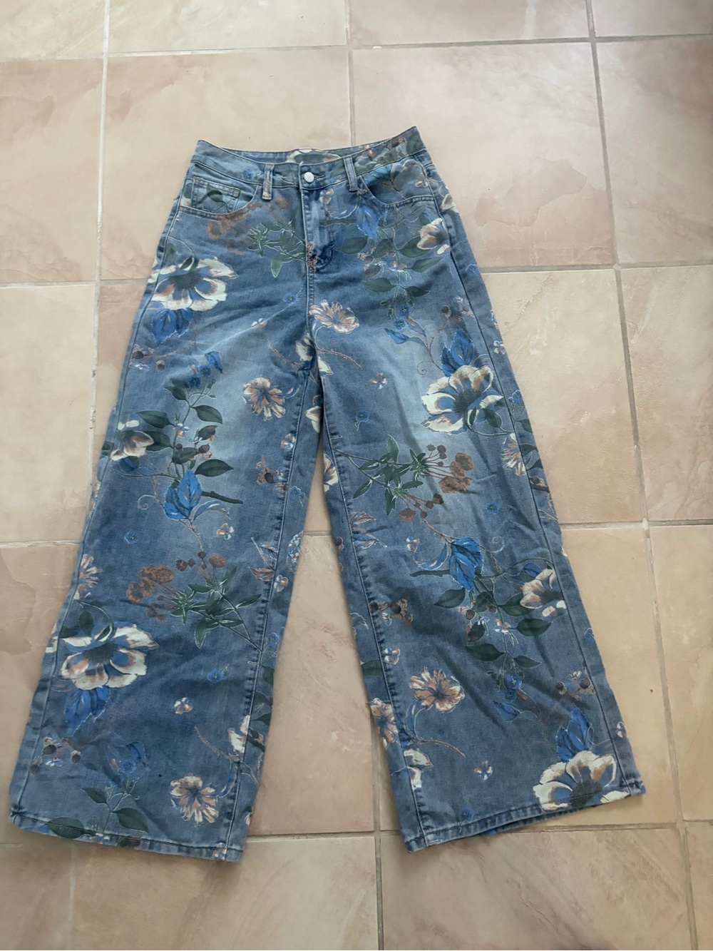 Brand new never worn  Blue Floral Wide-Leg Jeans